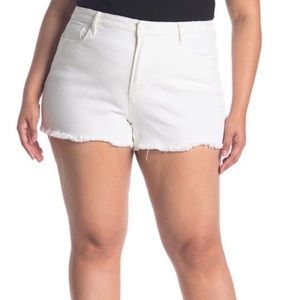 NWT Good American White shorts Size 24